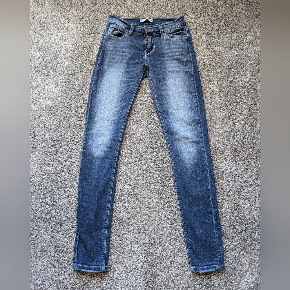 Daytrip Refined, mid-rise, 25 long Virgo skinny